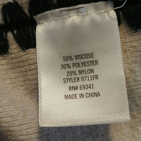 Francescas Alya Sweater. Cream with Black trim. Size Large. Good condition. - Picture 7 of 9